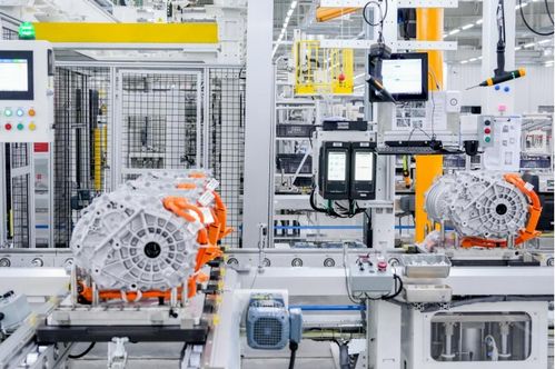 廣汽埃安自主電驅工廠投產，鍛造“三電”核心，引領網絡工程新變革